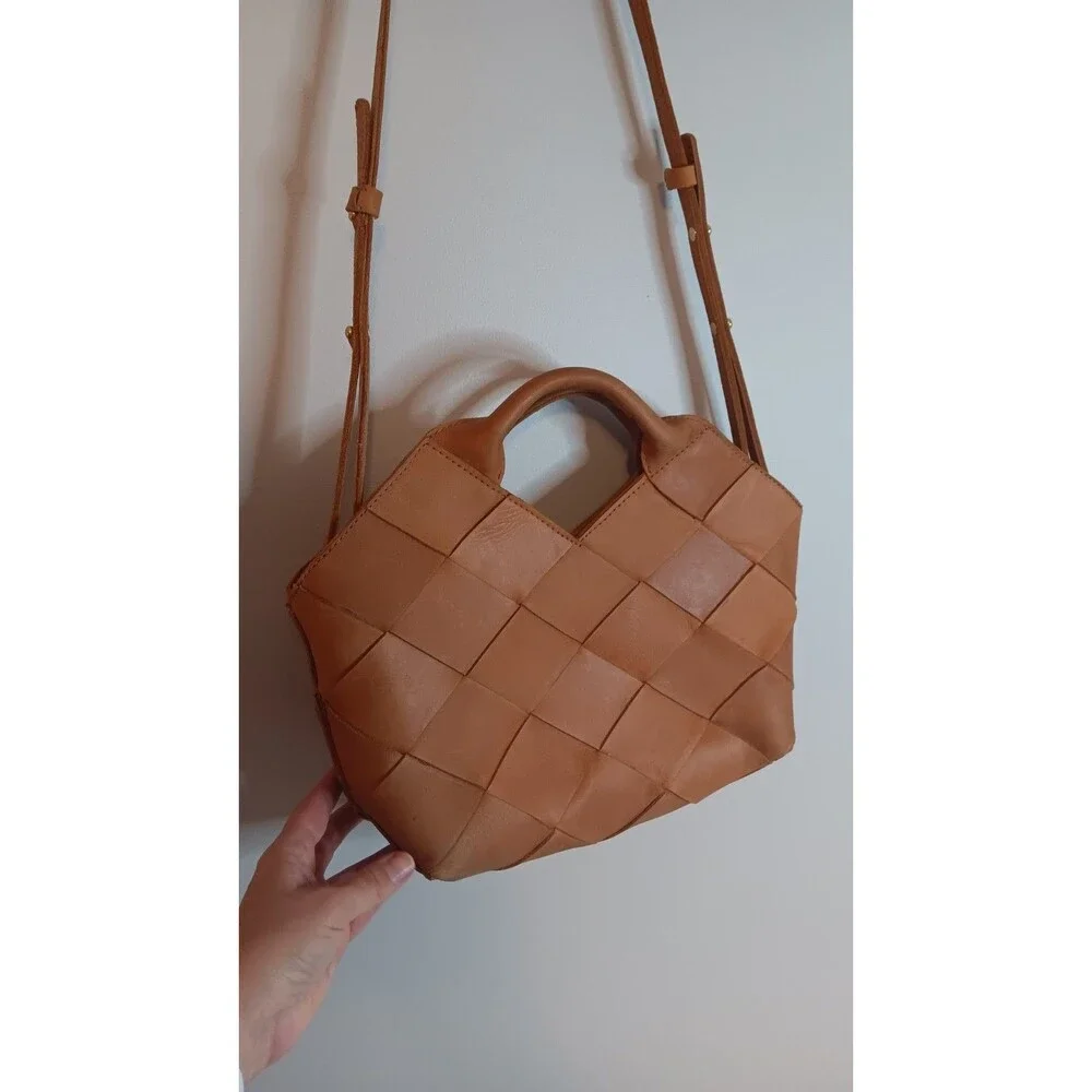 Parker Clay Acacia Woven Ethiopian Leather Hand Bag Brown With Strap